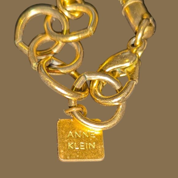 Vintage Anne Klein Gold-toned Sun Charm Necklace - Picture 3 of 5
